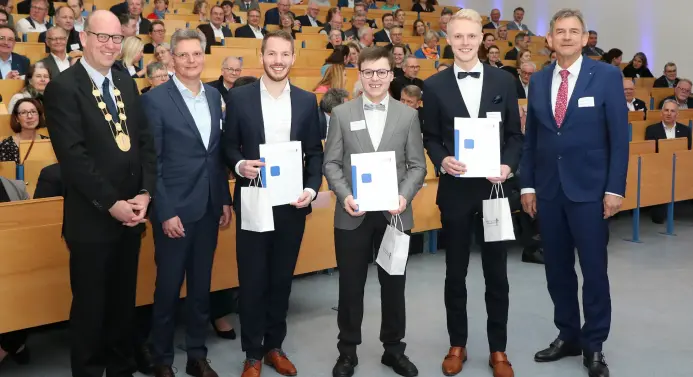 (v.l.) Prof. Dr. Dr. Alexander Prange, Prof. Dr. Andreas Nevoigt, Lars Schauerte, Johannes Echterhoff, Maximilian Fries und Dr. Johannes F. Kirchhoff